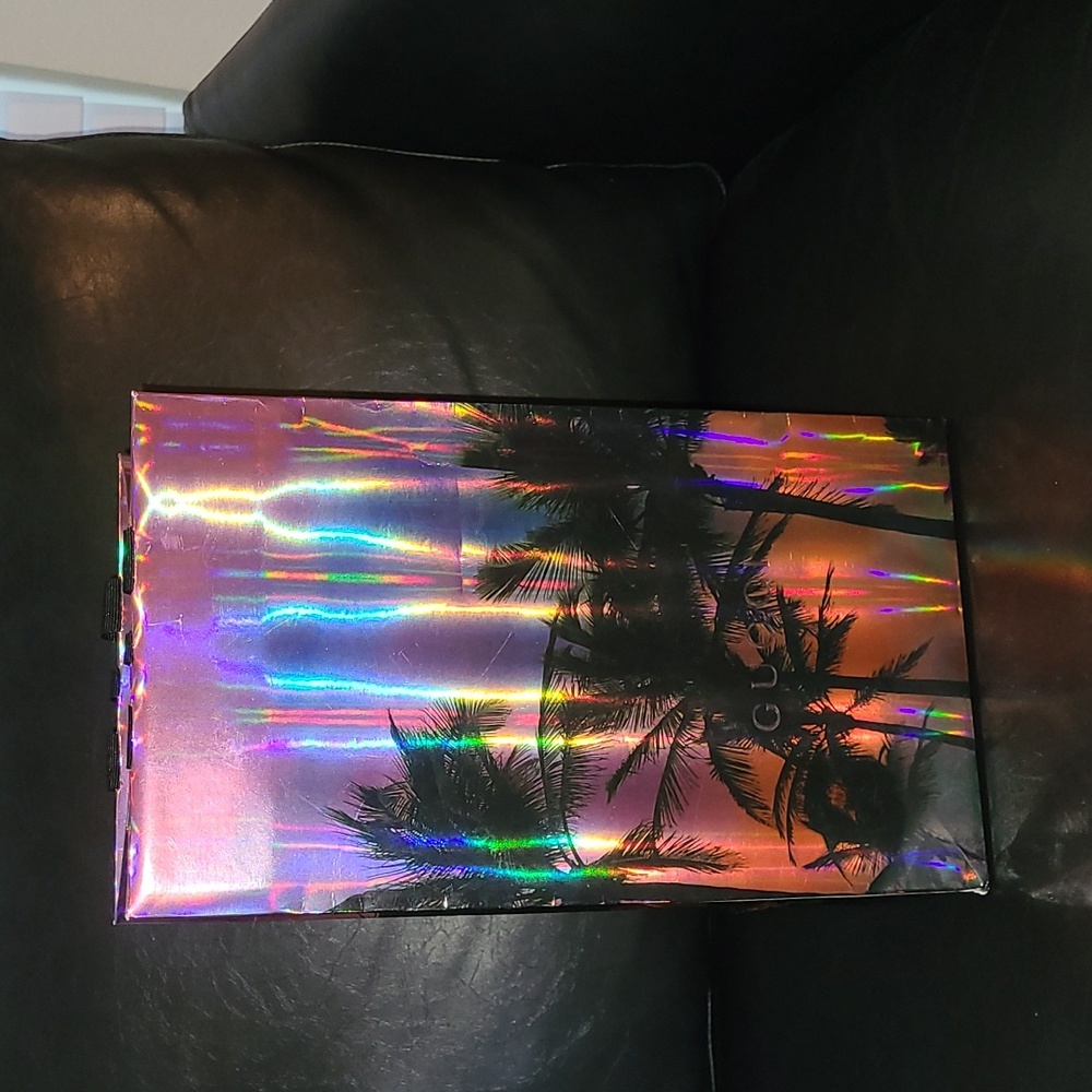 💕Gucci RARE/LIMITED EDITION Palm Tree Hologram Gift Bag💕